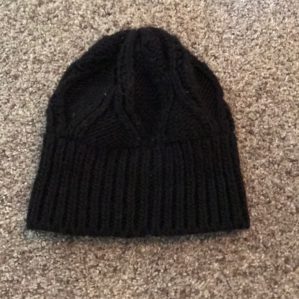 Winter hat - Picture 2 of 2